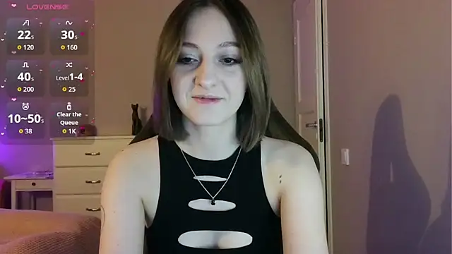 white liillyy online show from May 30, 2026, 9:45 pm