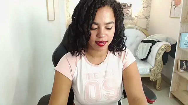 candyhot tk online show from November 11, 2025, 3:17 am