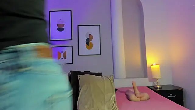 victoria flores1 online show from November 8, 2025, 8:51 pm