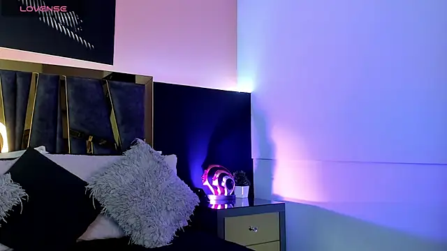 ScarletTorres online show from September 17, 2025, 5:25 pm