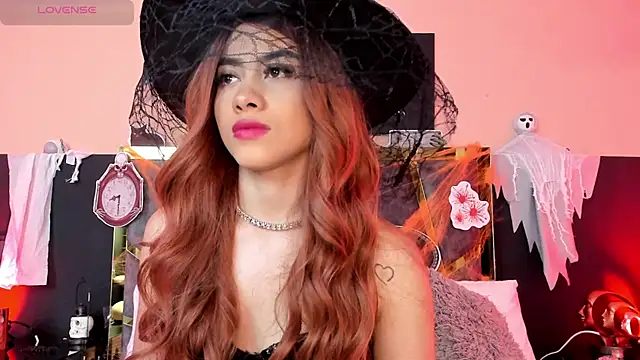 ScarletTorres online show from October 31, 2025, 7:15 pm