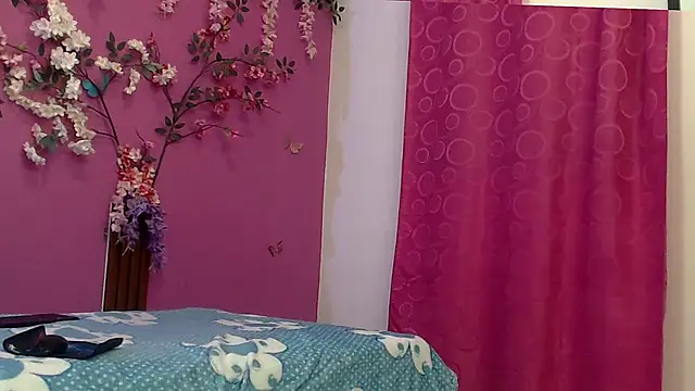 skinnybarbie022 online show from October 25, 2025, 1:02 am