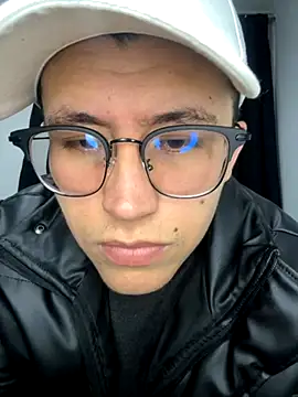 Kurtxxx22 online show from November 19, 2025, 3:50 am