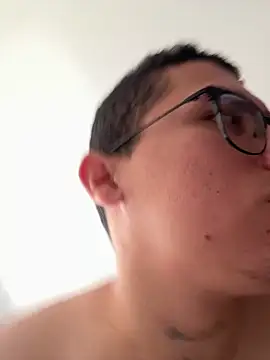 Kurtxxx22 online show from April 30, 2026, 4:46 pm