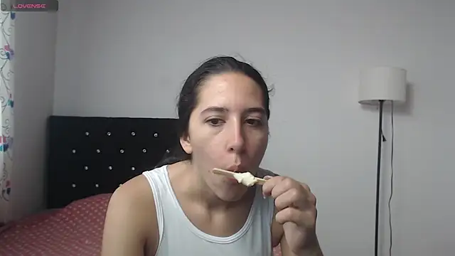 lilacream online show from September 16, 2025, 2:18 pm