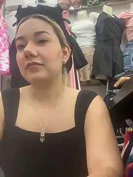 Fabii15 online show from September 17, 2025, 11:06 pm