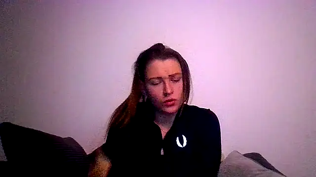 Snapshot of RUBY-ROSE-SWINGS chatting on October 25, 2025, 6:32 am RUBY-ROSE-SWINGS online show from October 25, 2025, 6:32 am