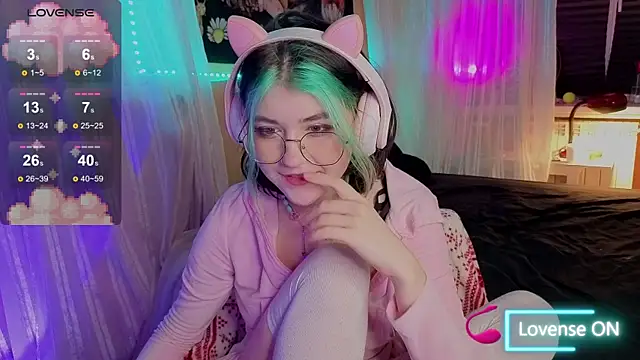 Miko Meow online show from December 21, 2025, 4:52 am