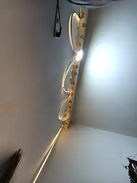 Natasa-4455 online show from April 3, 2026, 7:12 pm