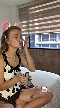 andyzuzka online show from October 31, 2025, 2:40 pm