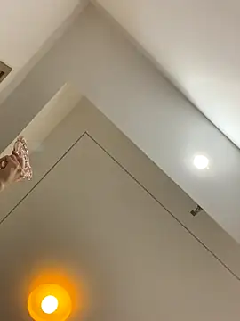 Snapshot of zaizaiNono chatting on November 26, 2025, 7:31 am zaizaiNono online show from November 26, 2025, 7:31 am