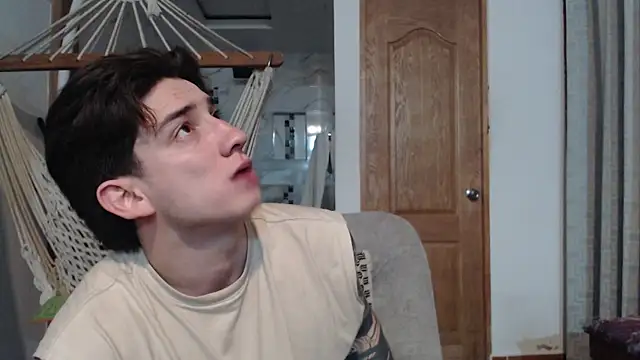 Snapshot of AteneoJr chatting on October 1, 2025, 4:51 am AteneoJr online show from October 1, 2025, 4:51 am