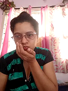 Snapshot of thanusi_2 chatting on September 10, 2025, 4:34 am thanusi 2 online show from September 10, 2025, 4:34 am