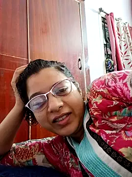 Snapshot of thanusi_2 chatting on September 20, 2025, 12:11 am thanusi 2 online show from September 20, 2025, 12:11 am