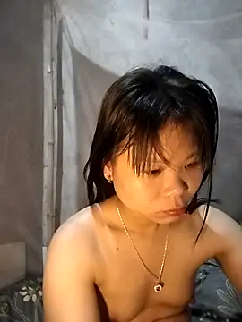 LinhNa999 online show from February 14, 2026, 1:57 am