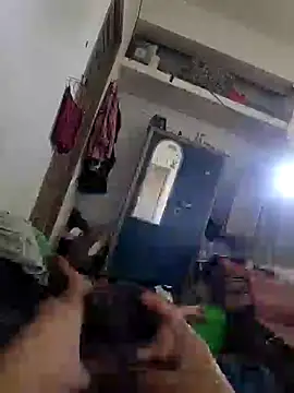 Snapshot of hotbull30 chatting on October 23, 2025, 5:07 am hotbull30 online show from October 23, 2025, 5:07 am