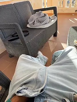 Manu97k online show from November 12, 2025, 9:10 am