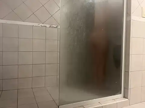 Snapshot of Sexyshygirl chatting on April 2, 2026, 11:35 pm Sexyshygirl online show from April 2, 2026, 11:35 pm