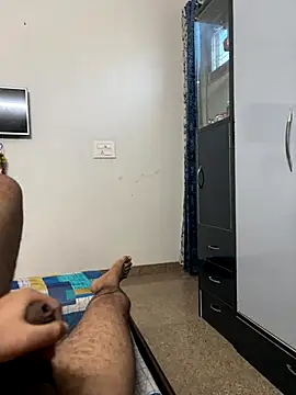 Hotguyforfun online show from October 8, 2025, 11:19 am