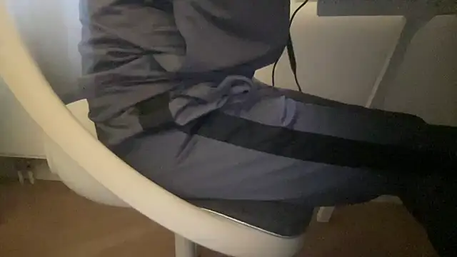 peterpapiNL online show from October 21, 2025, 4:19 pm