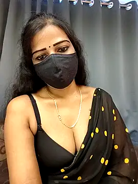 Snapshot of Misss-julli chatting on September 23, 2025, 5:43 am Misss-julli online show from September 23, 2025, 5:43 am