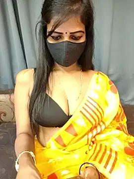 Snapshot of Misss-julli chatting on February 28, 2026, 1:45 pm Misss-julli online show from February 28, 2026, 1:45 pm