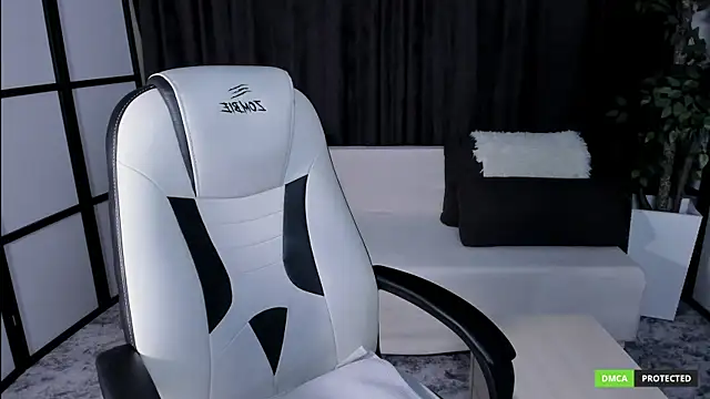 LikaFoxie online show from December 3, 2025, 3:25 am