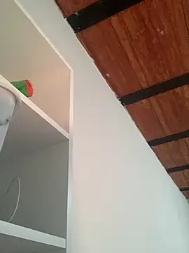 LiaCollings online show from September 18, 2025, 11:45 am