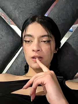 LiaCollings online show from October 19, 2025, 8:09 pm