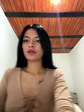 LiaCollings online show from January 14, 2026, 11:16 am