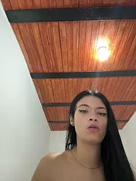 LiaCollings online show from January 15, 2026, 12:10 pm