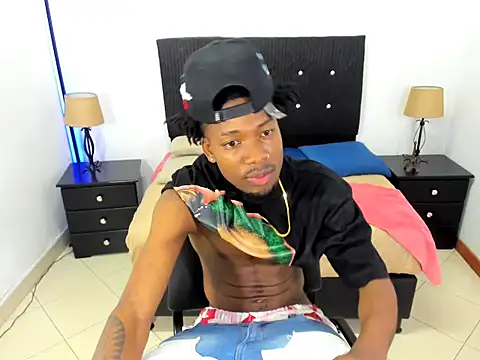 Snapshot of maikol_monstercock chatting on October 3, 2025, 4:20 am maikol monstercock online show from October 3, 2025, 4:20 am