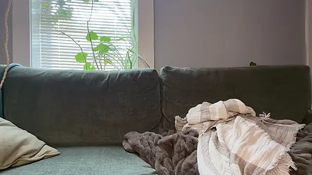 Snapshot of KandyHart chatting on November 16, 2025, 6:35 pm KandyHart online show from November 16, 2025, 6:35 pm