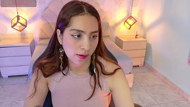 AIXATRISTA1 online show from September 23, 2025, 7:28 pm