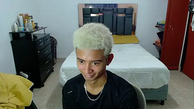 Snapshot of Raam_Star chatting on February 12, 2026, 12:44 pm Raam Star online show from February 12, 2026, 12:44 pm