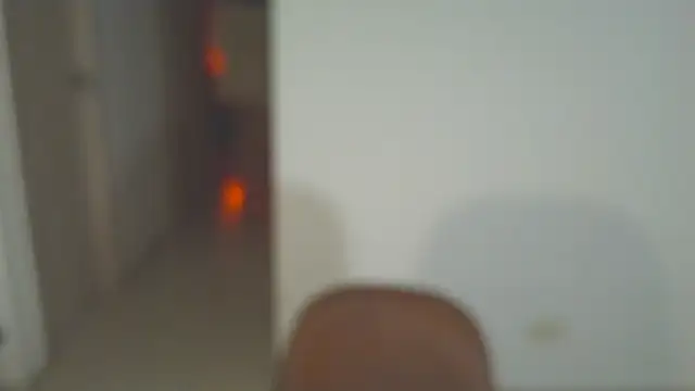 Yulienneg online show from April 3, 2026, 3:26 am