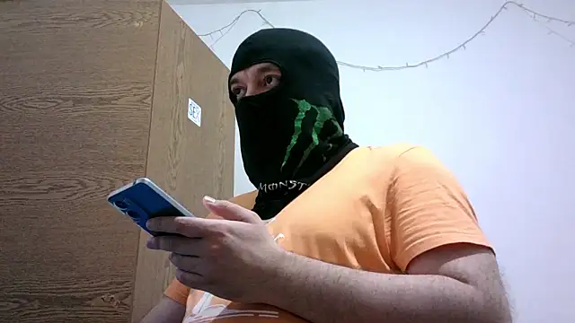 Black Scorpion91 online show from November 5, 2025, 6:41 pm