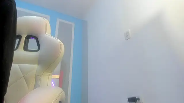 MilkWhore1 online show from February 11, 2026, 7:30 pm