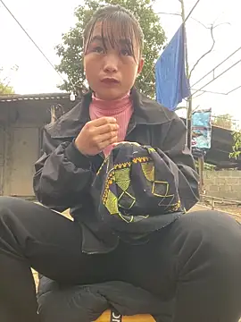 Sunyinn online show from December 21, 2025, 2:08 am