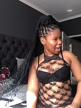 Thick Shawtyy online show from October 5, 2025, 12:14 pm