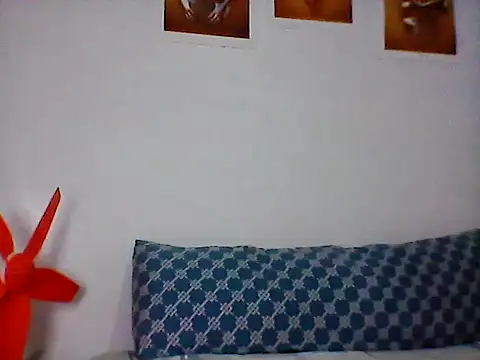 nhayasquirt online show from October 14, 2025, 10:05 am