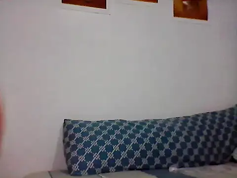 nhayasquirt online show from November 11, 2025, 9:15 pm