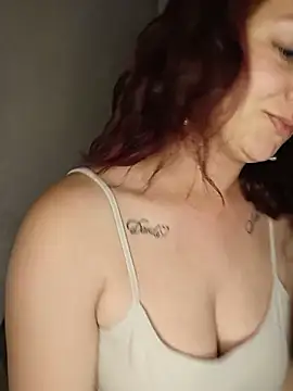 LadyNora online show from May 24, 2026, 8:03 pm
