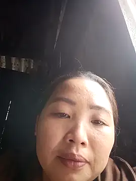 PhamPhung online show from November 17, 2025, 2:39 am