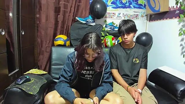 Snapshot of Donuts_DD chatting on September 11, 2025, 8:58 am Donuts DD online show from September 11, 2025, 8:58 am