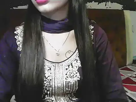 elize   online show from December 19, 2025, 3:46 am