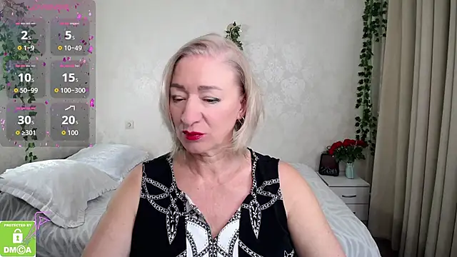 hunters woman online show from November 9, 2025, 2:04 pm