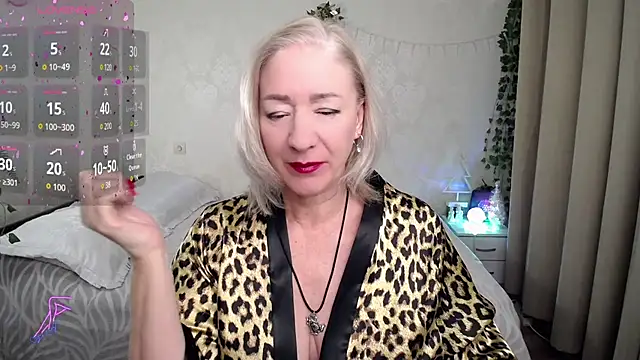 hunters woman online show from December 19, 2025, 10:50 pm