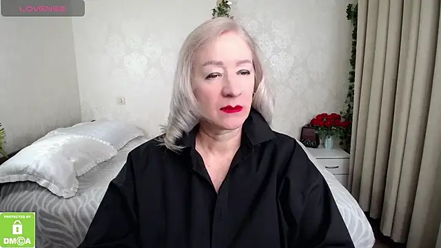 hunters woman online show from February 21, 2026, 5:03 pm