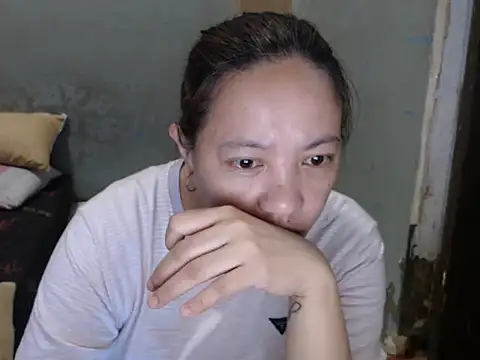 Snapshot of Rose_slut_squirt chatting on February 17, 2026, 11:11 pm Rose slut squirt online show from February 17, 2026, 11:11 pm